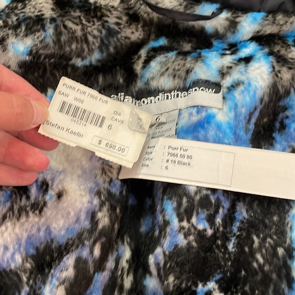 A Diamond in the Snow Purr Fur Ski Jacket - Picture 6 of 10